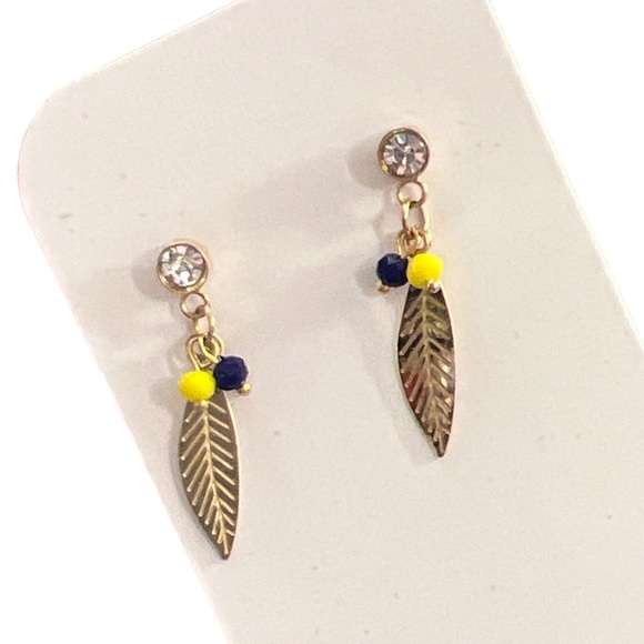 Boho Feather & Crystal Gold Plated Earrings -BOUTIQUE NEW - Picture 2 of 4
